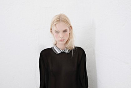 Black fine merino sweater for women
