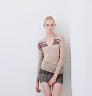 Women Merino Sweater with red-blue print